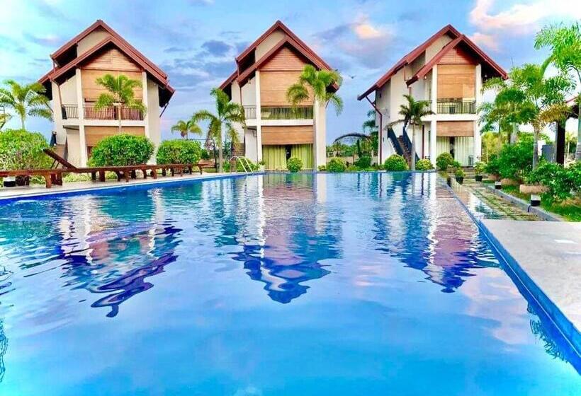 Семейный Номер, Avonil Resort Yala