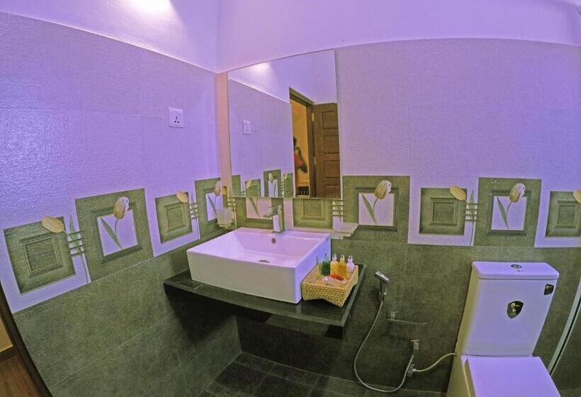 Трехместный Номер Стандарт с Балконом, Avonil Resort Yala