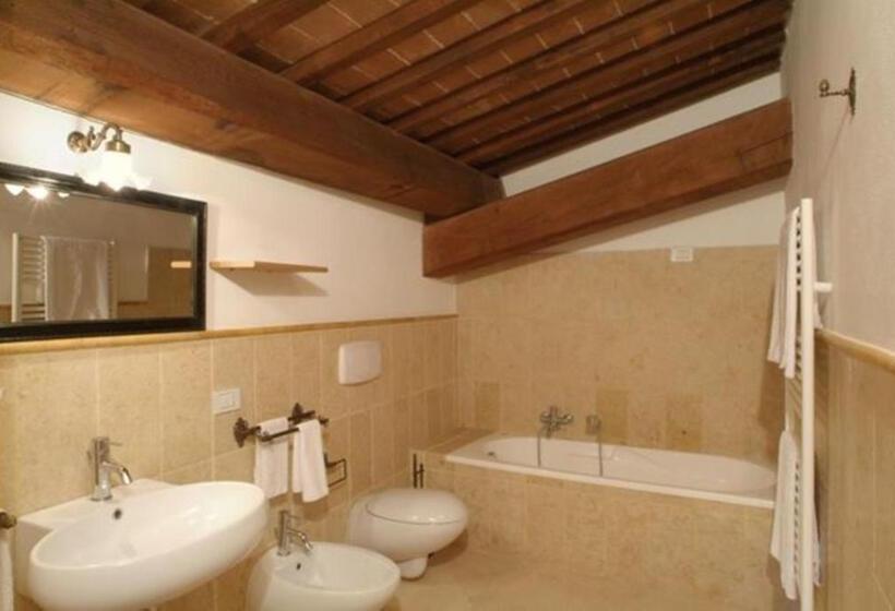 Апартаменты 3 Спальни, Agriturismo Tenuta Armaiolo