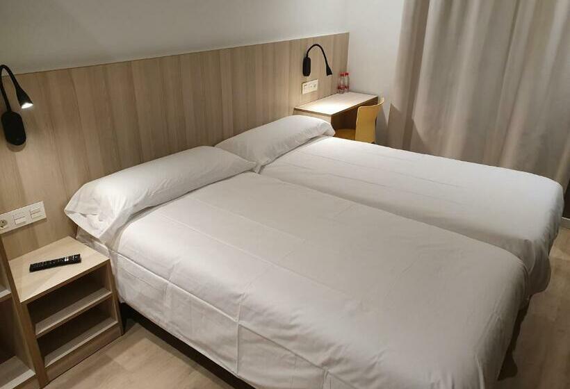 Habitación Estándar, Hostal Bestprice Barcelona Stadium