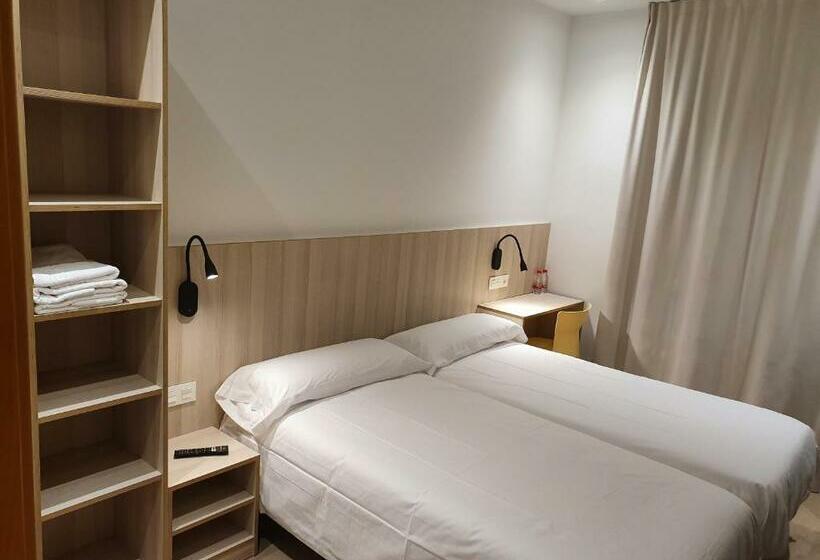 Habitación Estándar, Hostal Bestprice Barcelona Stadium