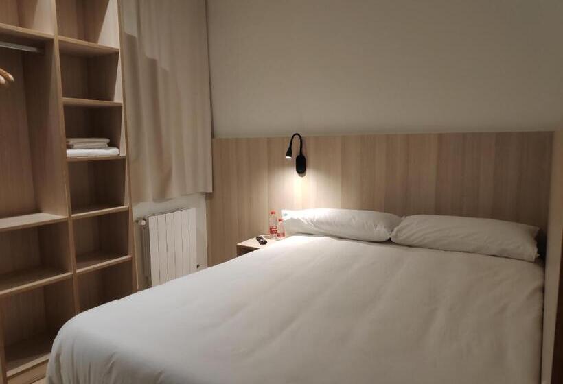 Habitación Estándar Individual, Hostal Bestprice Barcelona Stadium