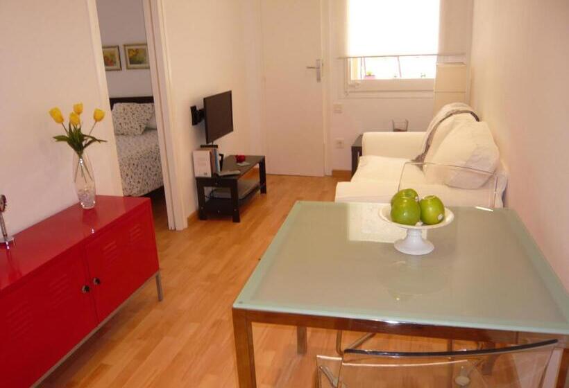 Apartamento 3 Dormitorios, Hostal Bestprice Barcelona Stadium