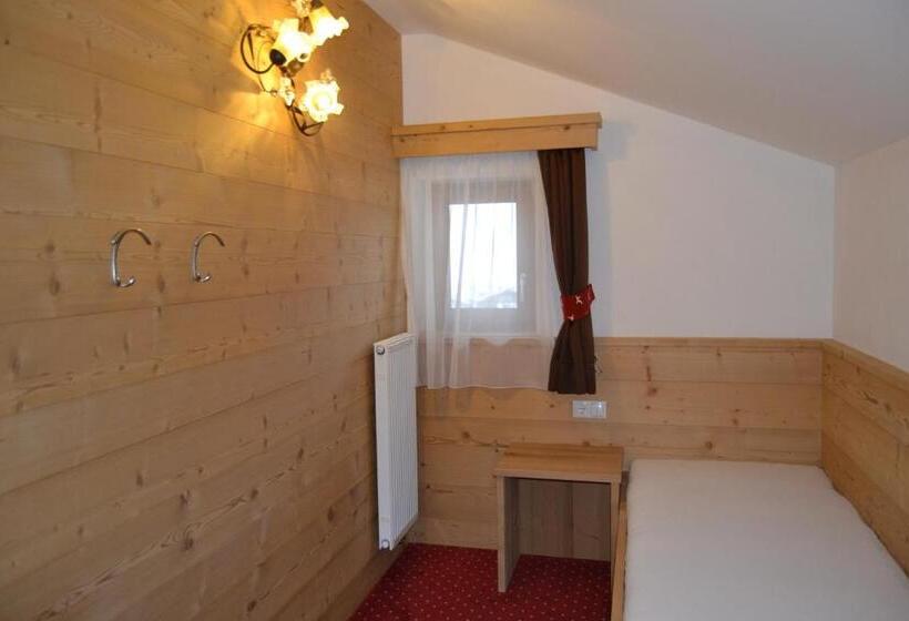 Полулюкс с Балконом, Häuslerhof