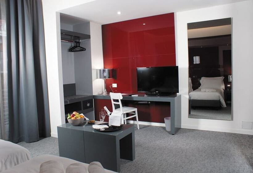 חדר סטנדרט, Leopardi