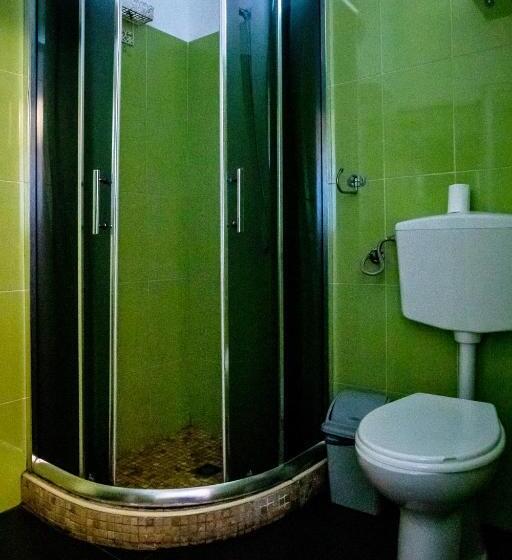 带共用浴室的标准房间, Mi Casa Es Tu Casa   Shkodra Backpackers Hostel