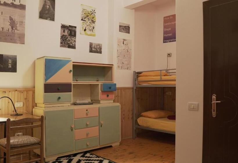 家庭间, Mi Casa Es Tu Casa   Shkodra Backpackers Hostel