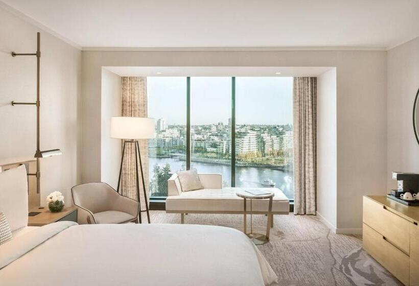 キングサイズベッドのスタンダードルーム, Jw Marriott Parq Vancouver