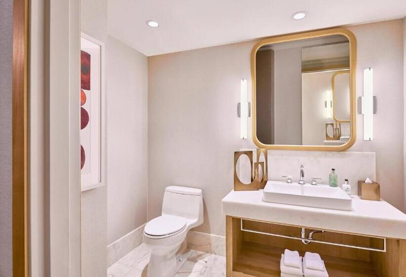 キングサイズベッドのスイートルーム, Jw Marriott Parq Vancouver