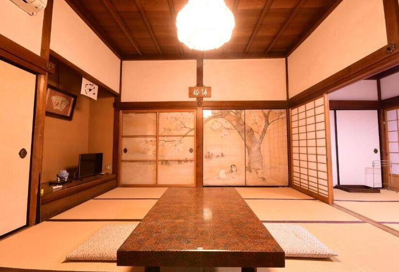 Семейный Номер, 高野山 宿坊 桜池院  Koyasan Shukubo Yochiin