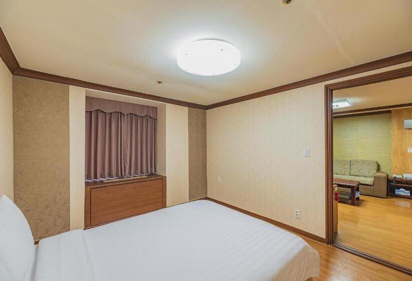 Семейный Номер, Osaek Greenyard