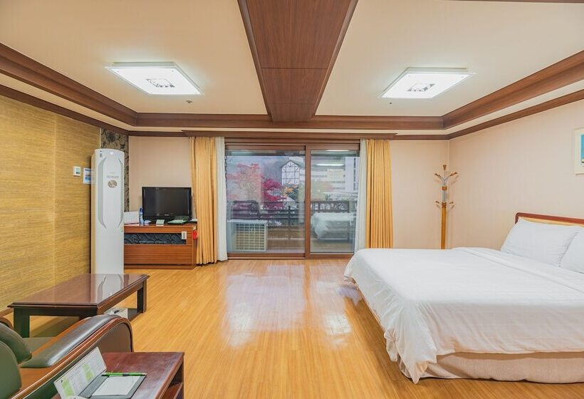 Номер Deluxe, Osaek Greenyard