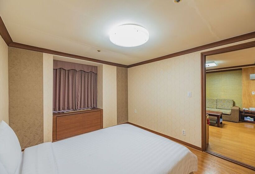 Семейный Номер, Osaek Greenyard