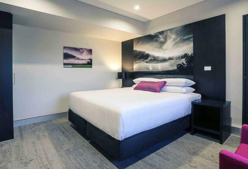 Семейный Номер, Mercure Tamworth