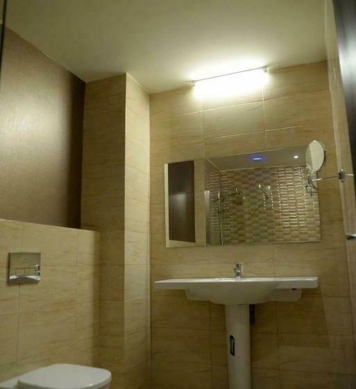سوئیت با تخت بزرگ, Ramada By Wyndham Constanta