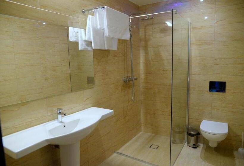 اتاق استاندارد, Ramada By Wyndham Constanta