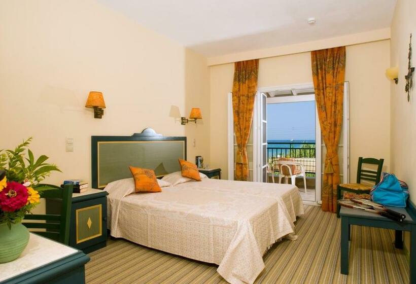 جناح جونيور, St.george S Bay Country Club & Spa