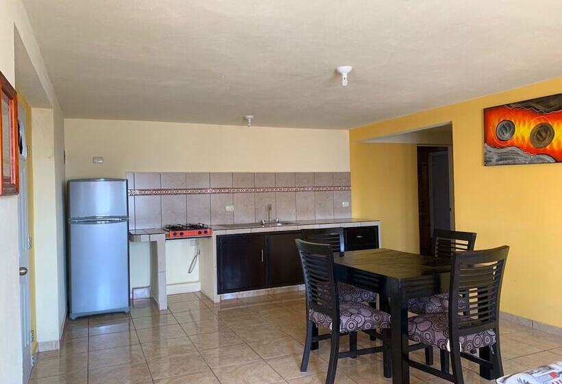 جناح, & Suites Cerro Roj0