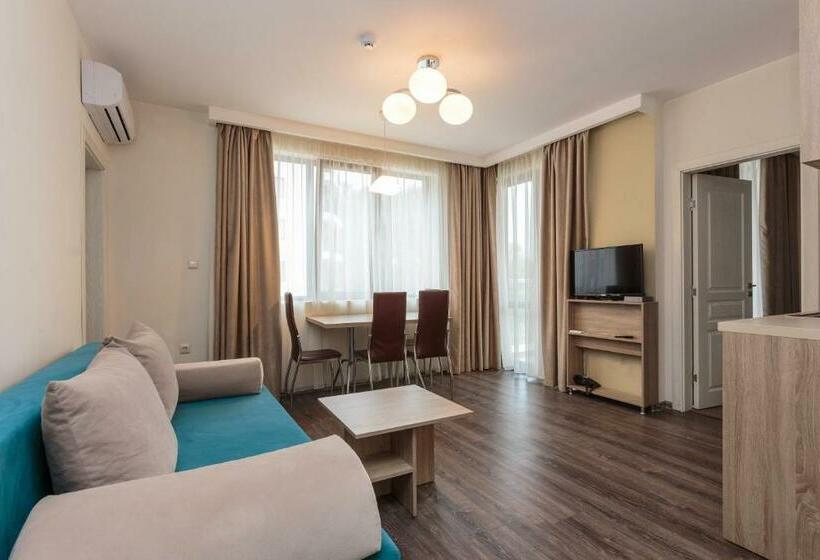 דירת שני חדרים עם מרפת, Apart Hotel Tarsis Club