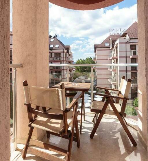דירת שני חדרים עם מרפת, Apart Hotel Tarsis Club