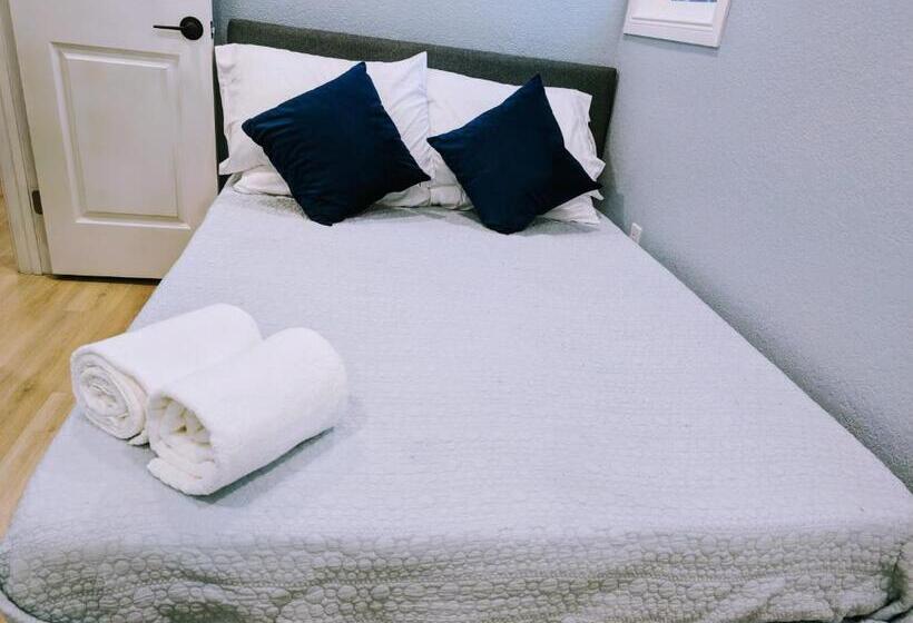 اتاق استاندارد, Chic Parisian Guest House