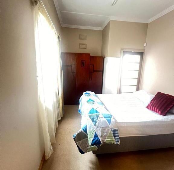 Номер Стандарт, Tripple S Guest House
