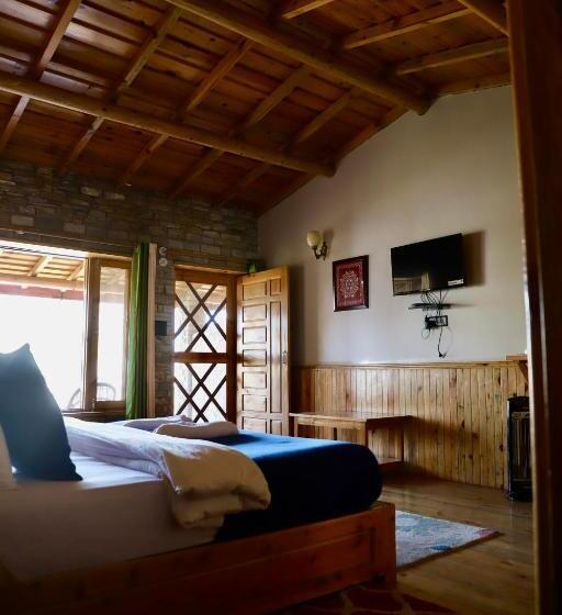 스탠다드 스튜디오 (전망), Kasar Himalaya Holiday Resort, Binsar Rd