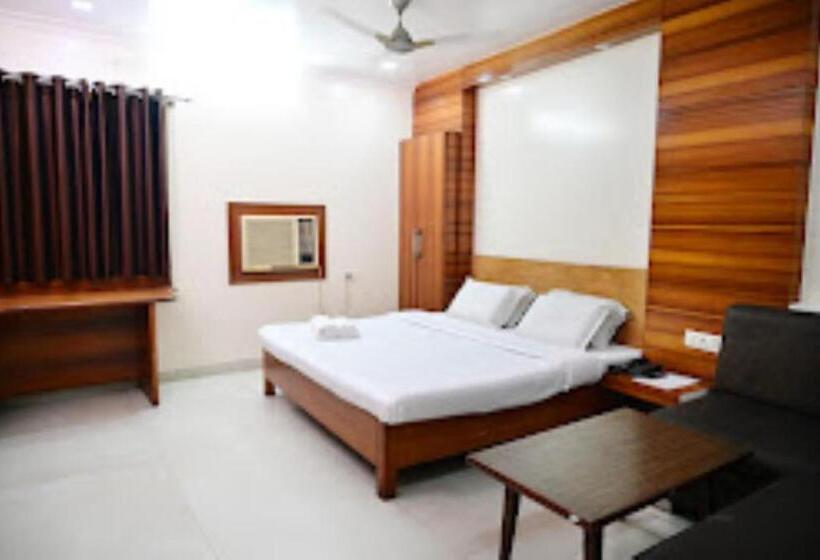 سوییت, Suncity Prayagraj