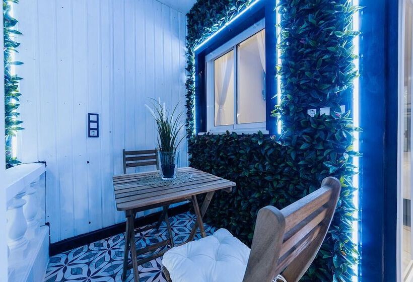 اتاق لوکس با چشم‌انداز دریا, Hostal Luxury Nit I Dia