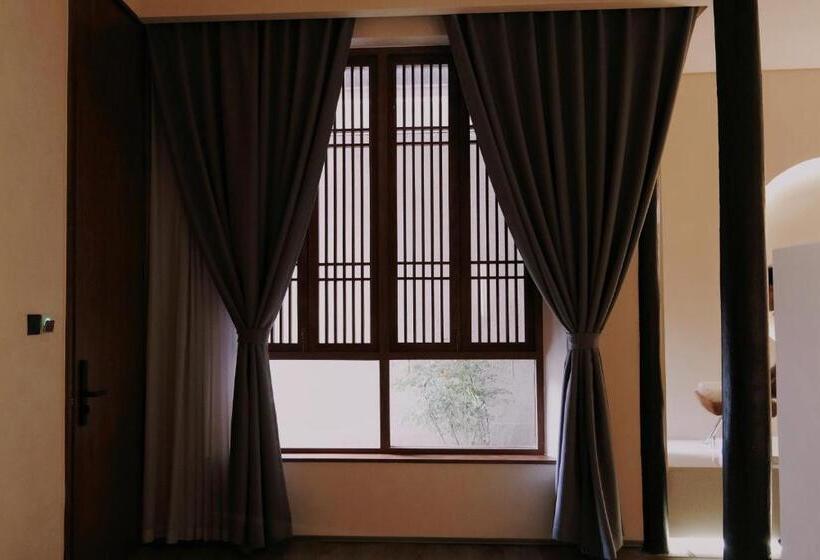 Büyük Çift Kişilik Yataklı Standart Oda, Glaze Garden