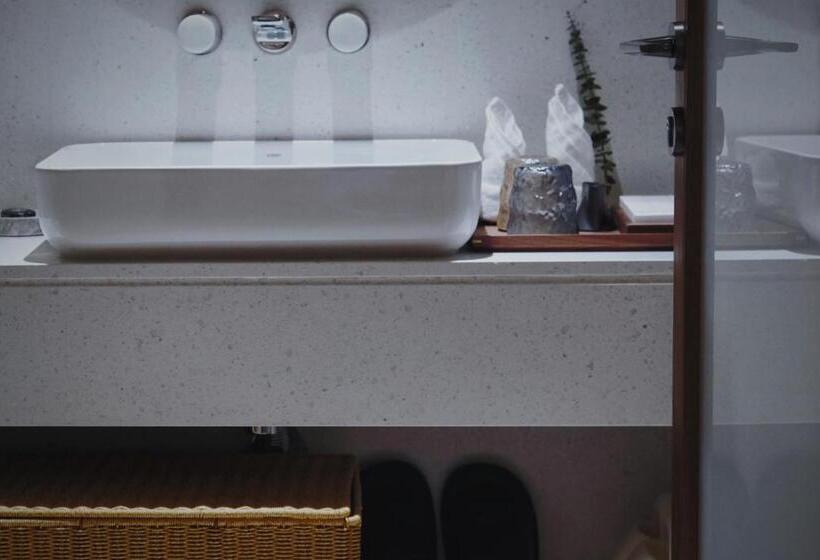 Büyük Çift Kişilik Yataklı Standart Oda, Glaze Garden