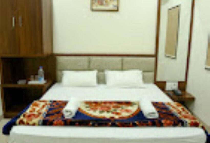 Номер Deluxe, Babylon Regency , Mathura