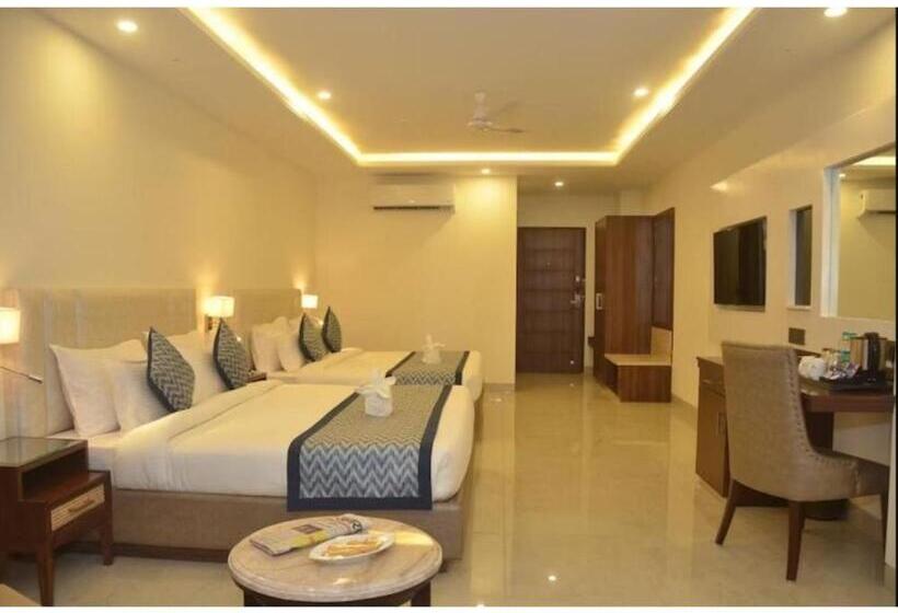 家庭间, Mj Aero Suites, Joly Grant