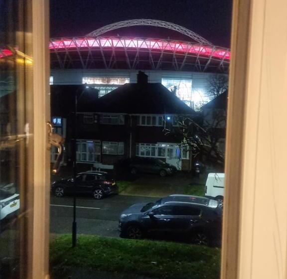 Номер Deluxe, The Manor Guest House In Wembley