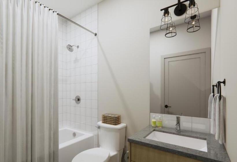 スタンダードルーム, Basecamp Suites Revelstoke