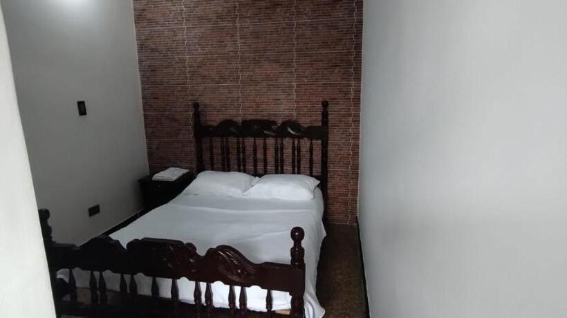 스탠다드 룸, Tunjo De Oro Neiva