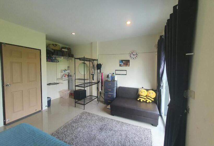 Номер Deluxe Кровать Кинг, Tawatchai House Phuket