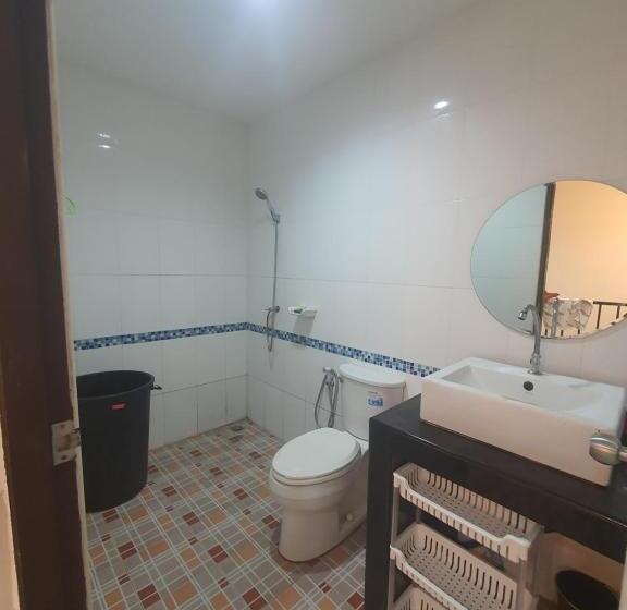 Номер Deluxe Кровать Кинг, Tawatchai House Phuket