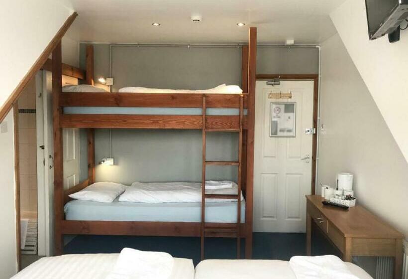 Четырехместный Номер Стандарт, Town Lodge