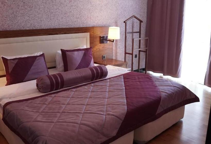 سوییت جونیور, Agsaray Deluxe Hotel & Spa