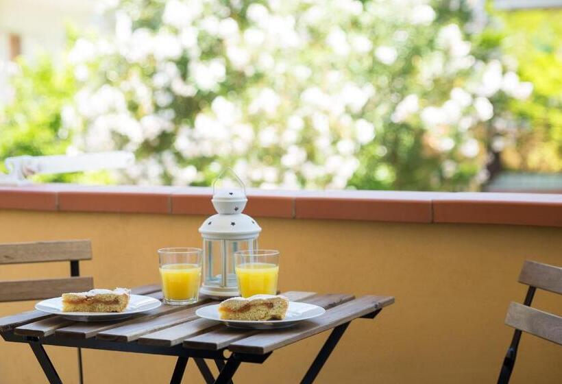 Семейный Номер, Bed And Breakfast Marlè
