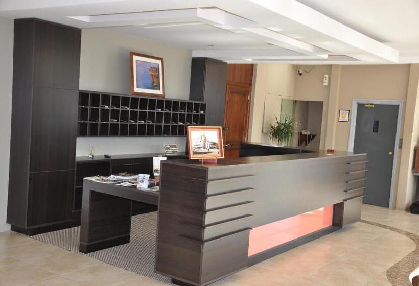 اتاق استاندارد سه نفره, Bulevar