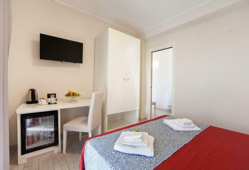 Номер Стандарт Вид на Море, Sentido Michelizia Tropea Resort