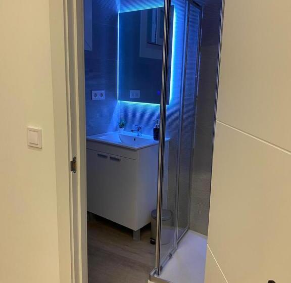 اتاق استاندارد, Suites Larios
