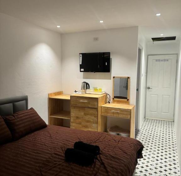 Номер Стандарт, Yok.guest House