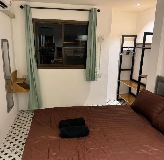 Номер Стандарт, Yok.guest House