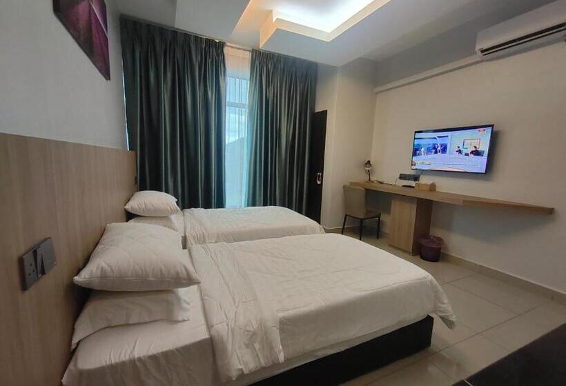 Номер Deluxe, Hanan Studio Apartment With Pool, Wifi & Netflix