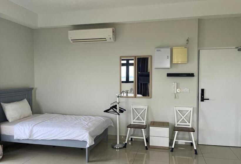 Студио Стандарт с Балконом, Jl Luxury Bnb