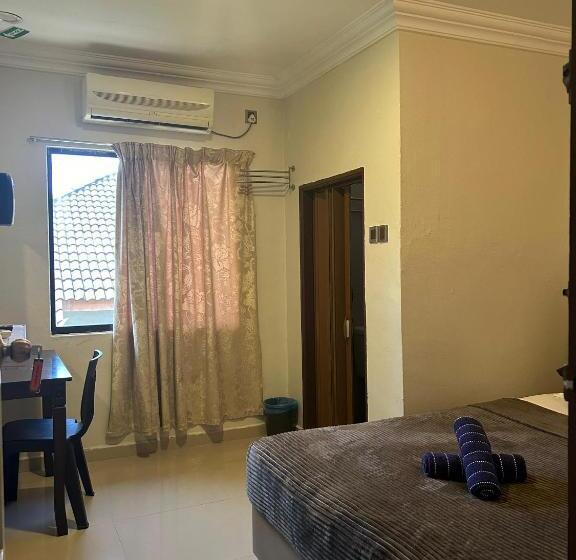 Номер Deluxe, Rumah Tamu Tepi Pantai