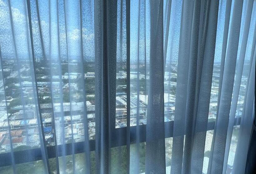 Дом 4 Спальни, Menara Sentral At Juru Sentral